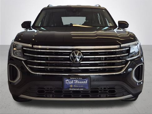 Used 2025 Volkswagen Atlas SE FWD image 3
