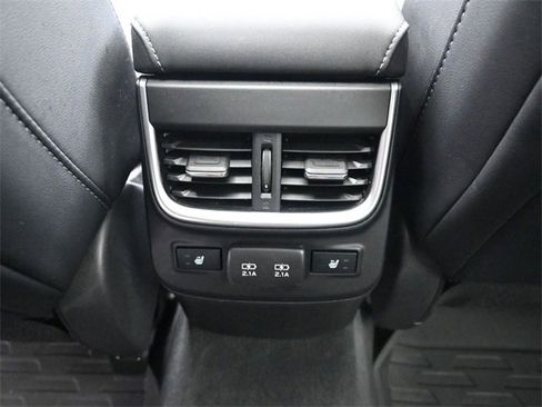 Used 2022 Subaru Outback Limited image 23