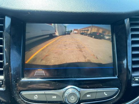 Used 2018 Chevrolet Trax LT w/ LT Convenience Package FWD image 25