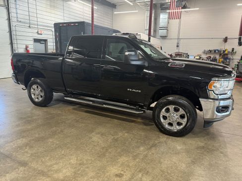 Certified 2024 RAM 2500 Big Horn w/ Level 2 Equipment Group AWD/4WD image 3