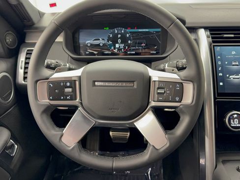 Certified 2026 Land Rover Discovery Dynamic SE AWD/4WD image 10