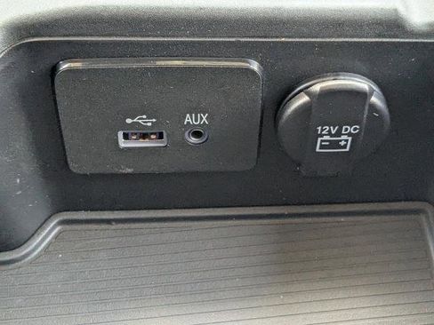 Used 2017 RAM 1500 Express w/ Express Value Package AWD/4WD image 22