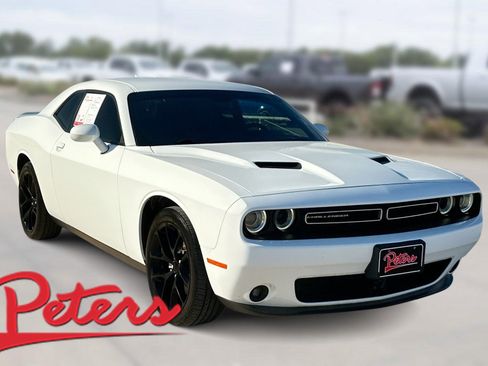 Used 2021 Dodge Challenger SXT w/ Plus Package image 1