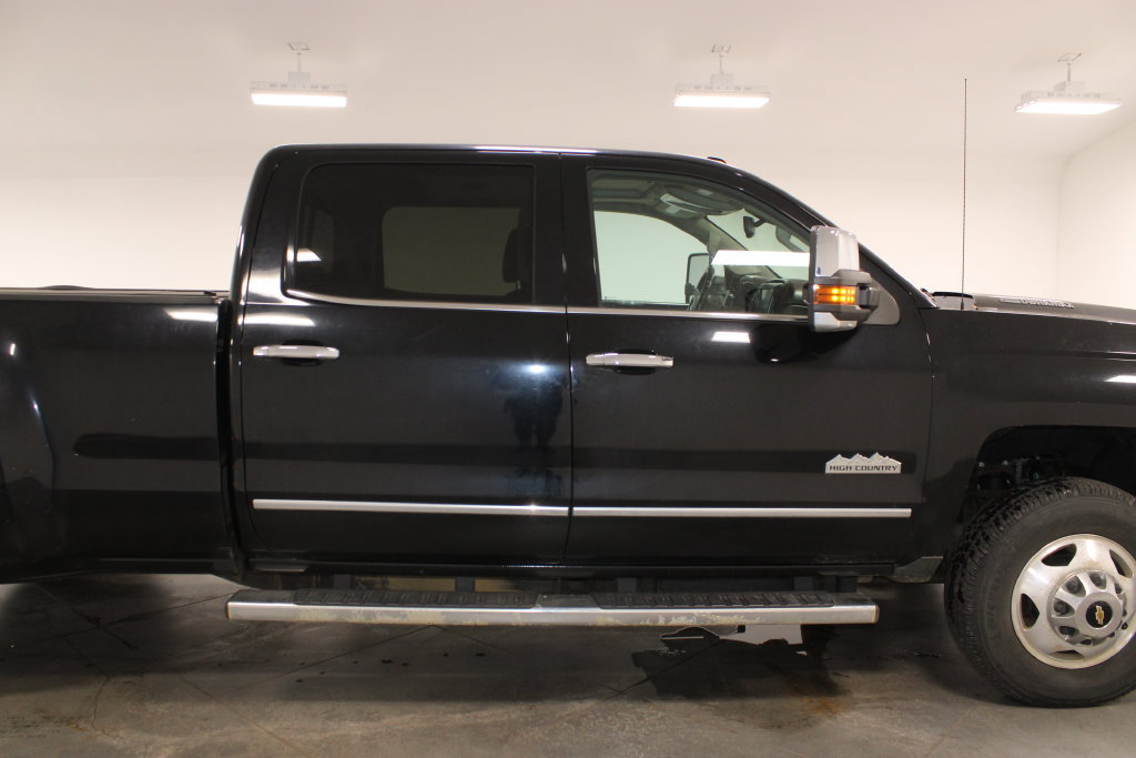 Used 2016 Chevrolet Silverado 3500 High Country w/ Duramax Plus Package AWD/4WD image 11