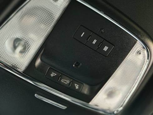 Used 2019 Jeep Grand Cherokee Limited w/ Trailer Tow Group IV AWD/4WD image 41