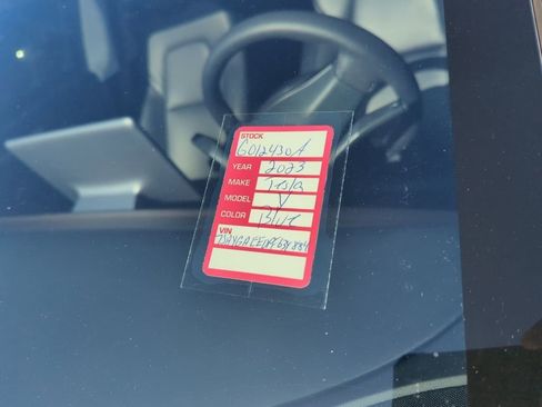 Used 2023 Tesla Model Y Long Range image 5