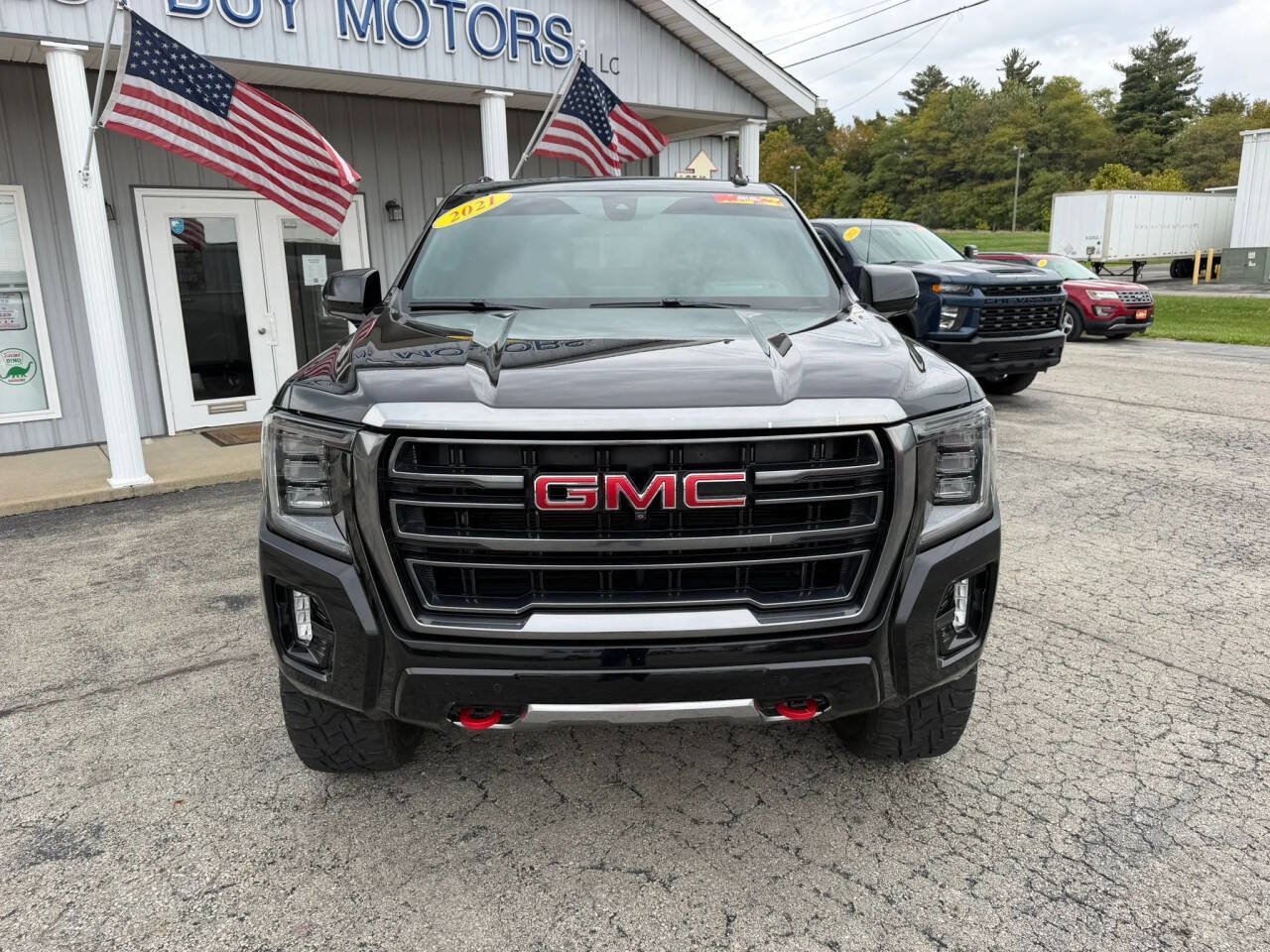Used 2021 GMC Yukon AT4 w/ AT4 Premium Plus Package AWD/4WD image 8