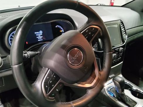 Used 2020 Jeep Grand Cherokee Limited w/ Luxury Group II AWD/4WD image 29