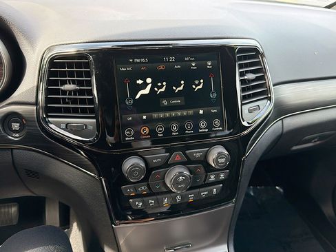 Used 2020 Jeep Grand Cherokee Limited X image 28