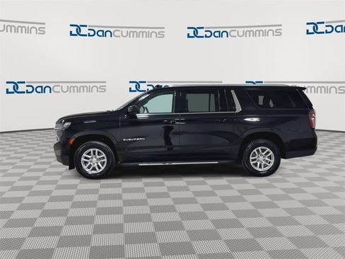 Used 2024 Chevrolet Suburban LT image 5
