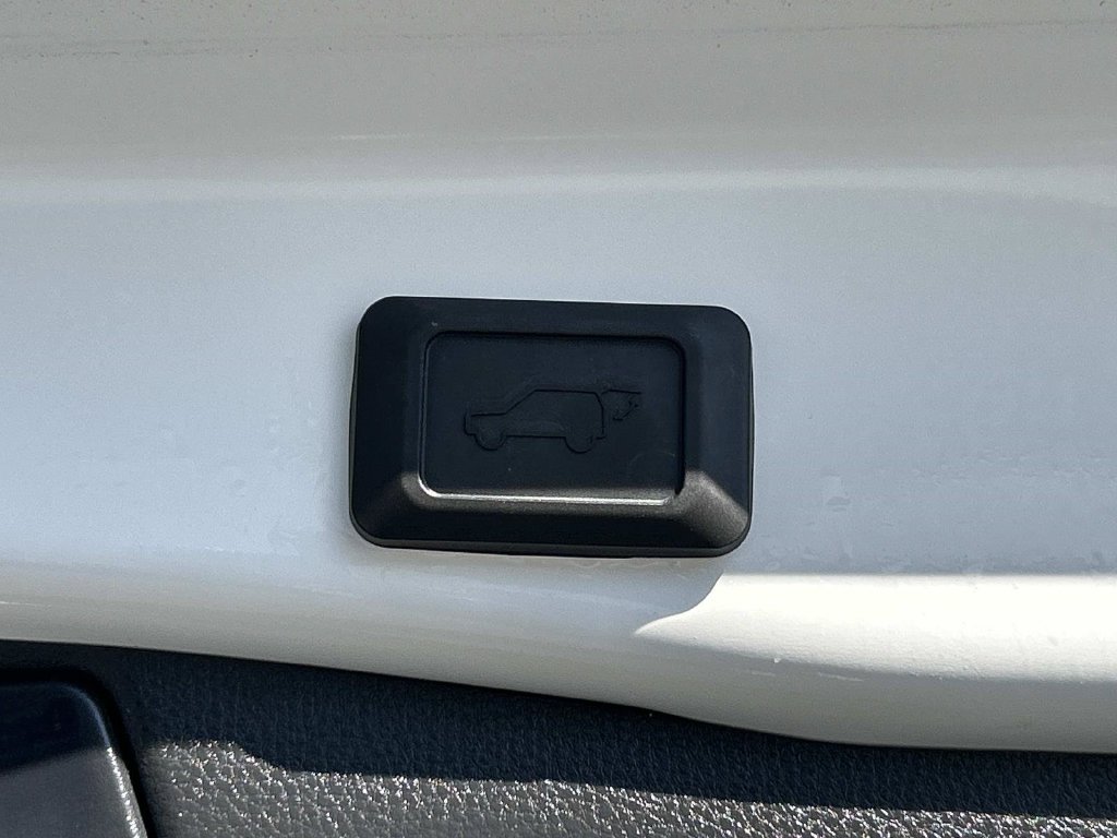 Used 2025 Toyota RAV4 XLE Premium w/ Weather Package FWD image 13