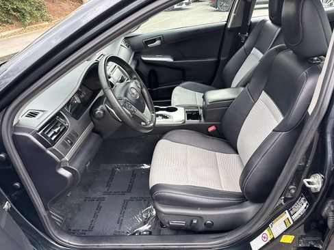 Used 2012 Toyota Camry SE image 14