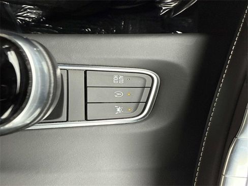 Used 2021 Cadillac Escalade ESV Premium Luxury Platinum image 29