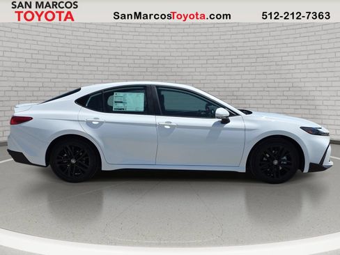 New 2026 Toyota Camry SE w/ Convenience Package FWD image 4