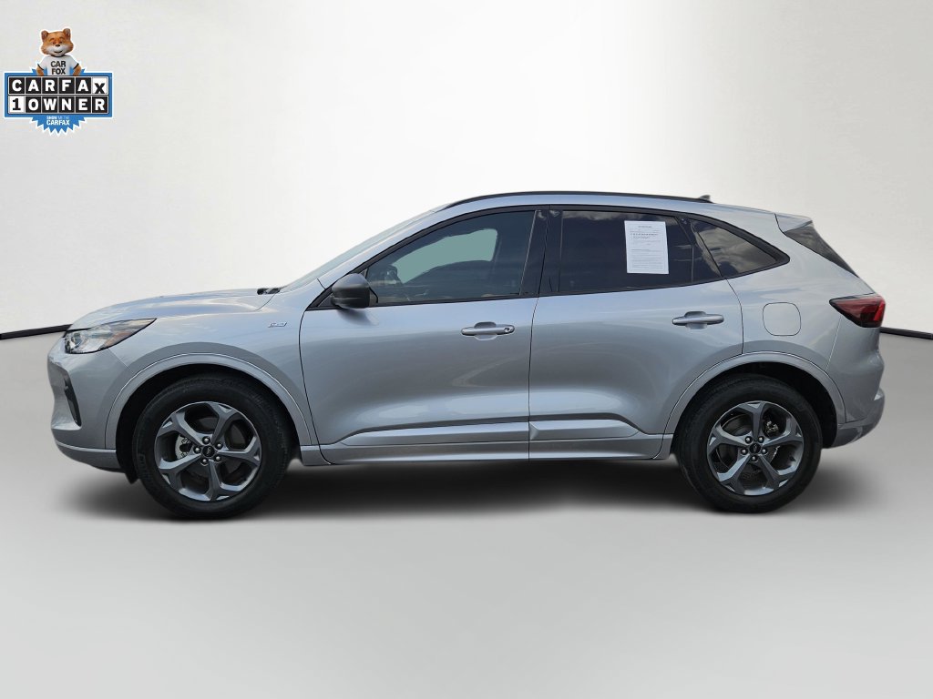 Used 2023 Ford Escape ST-Line w/ Tech Pack #1 AWD/4WD image 4