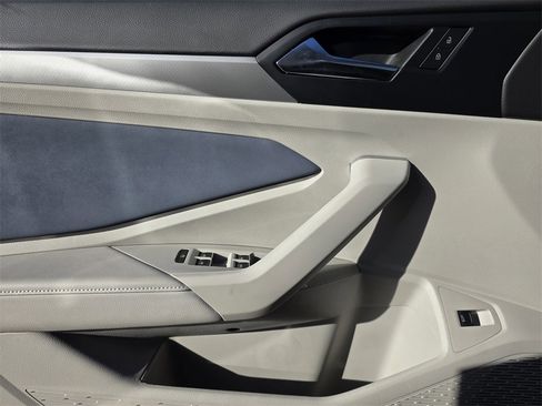 New 2026 Volkswagen Jetta SE image 16