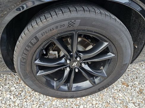 Used 2018 Dodge Challenger R/T w/ Blacktop Package image 20