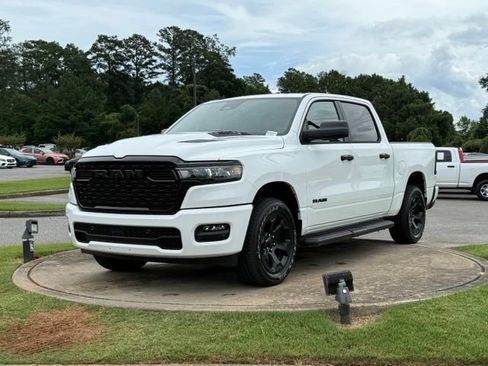 New 2026 RAM 1500 Express AWD/4WD image 3