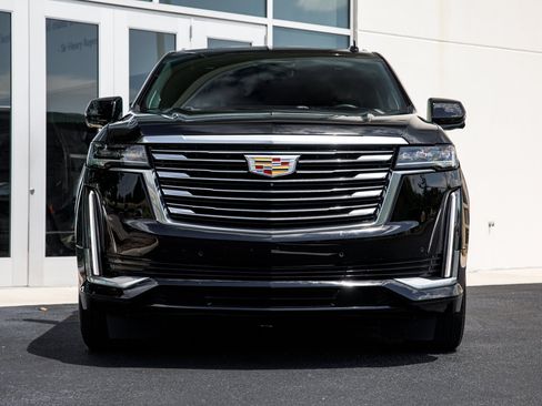 Used 2021 Cadillac Escalade Premium Luxury Platinum RWD image 5