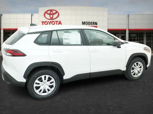 New 2026 Toyota Corolla Cross L image 24