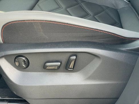 Certified 2025 Volkswagen Atlas Peak Edition SE image 14