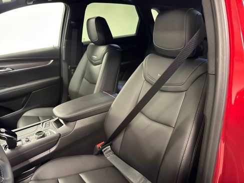New 2026 Cadillac XT5 Luxury w/ LPO, Floor Liner Package image 22