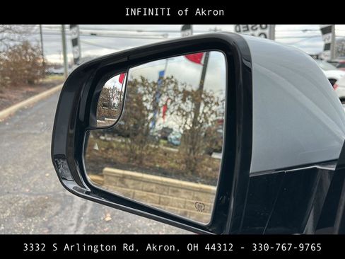 Used 2022 Jeep Wagoneer Series III w/ Flexible Seating Group image 3