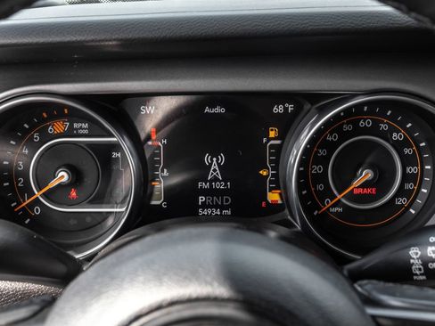 Used 2023 Jeep Wrangler Unlimited Sport AWD/4WD image 26