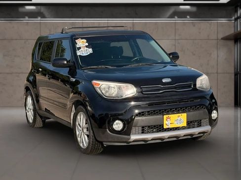 Used 2018 Kia Soul + FWD image 2