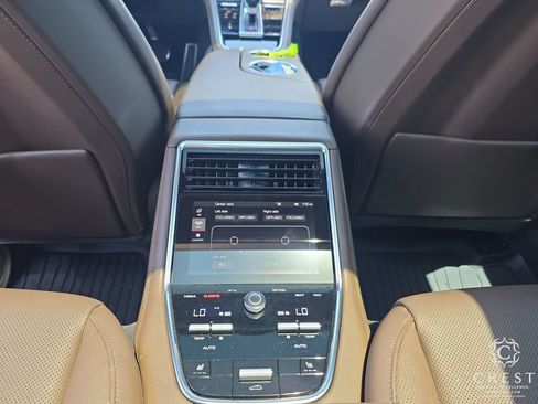 Used 2018 Porsche Panamera 4S AWD/4WD image 26