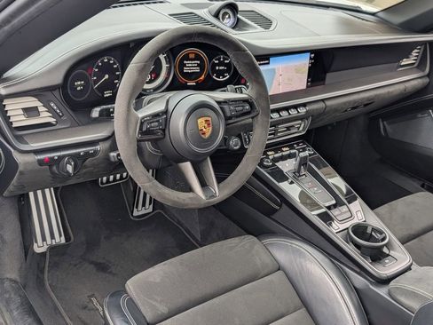 Certified 2022 Porsche 911 Targa 4 GTS image 4