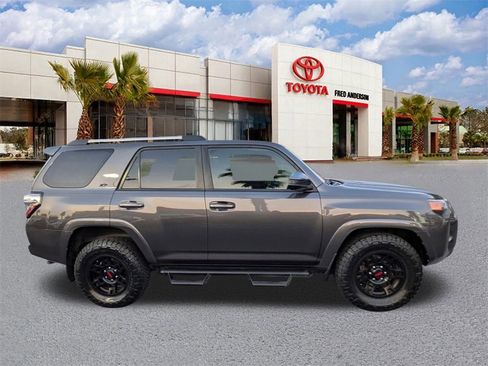Used 2022 Toyota 4Runner SR5 image 4