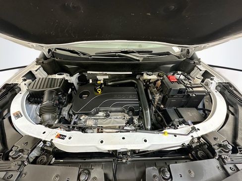 Used 2025 Chevrolet Equinox LT w/ Convenience Package II image 35