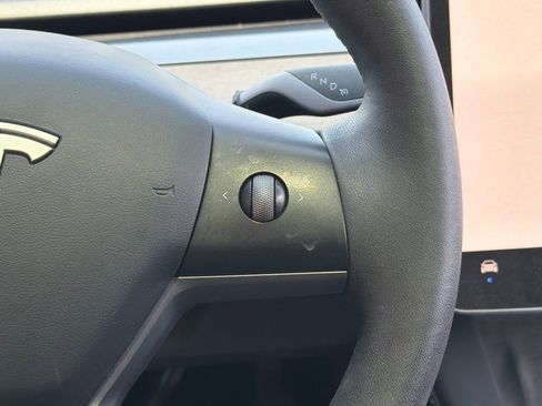 Used 2023 Tesla Model 3 Standard Range image 45