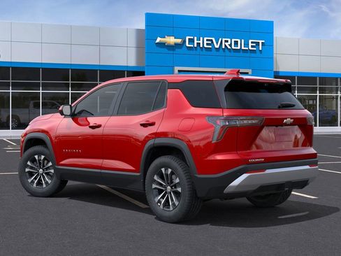 New 2026 Chevrolet Equinox LT image 3