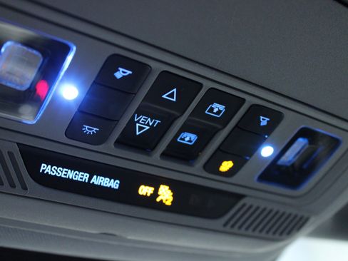 Used 2023 Ford Explorer XLT w/ Equipment Group 202A image 25