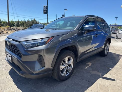 Used 2024 Toyota RAV4 XLE image 2