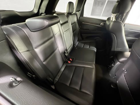 Used 2022 Jeep Grand Cherokee Limited image 27