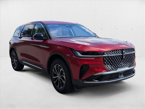 New 2025 Lincoln Nautilus Premier image 7