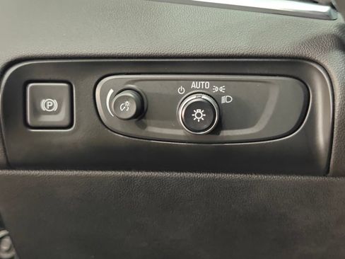 Used 2019 Buick Enclave Avenir w/ Avenir Technology Package AWD/4WD image 53