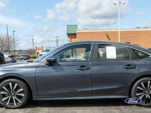 Used 2022 Honda Civic EX image 9