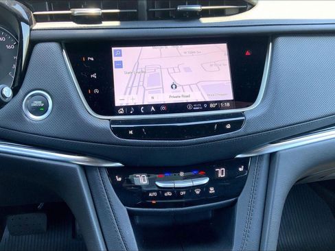 Certified 2025 Cadillac XT5 Premium Luxury w/ Technology Package AWD/4WD image 6