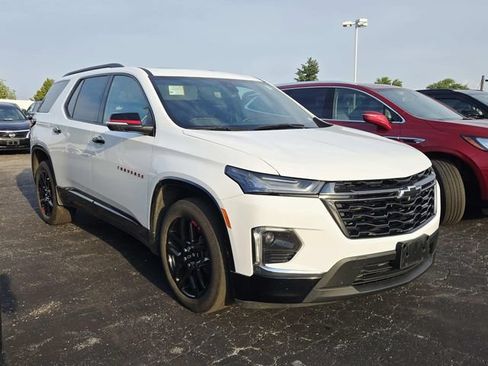 Used 2023 Chevrolet Traverse Premier w/ Redline Edition AWD/4WD image 4