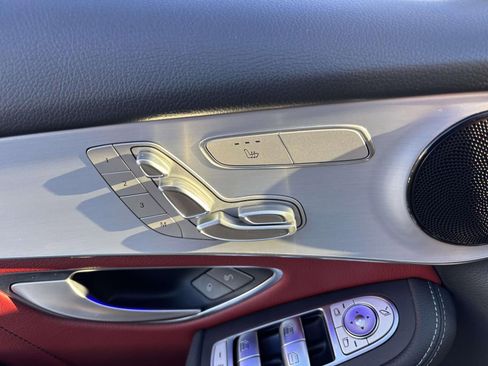 Used 2022 Mercedes-Benz GLC 300 4MATIC image 14