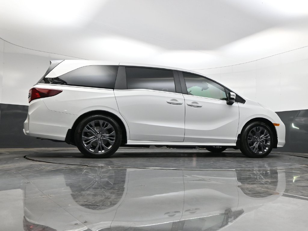 New 2027 Honda Odyssey Touring image 31