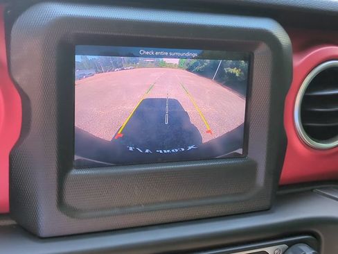 Used 2020 Jeep Wrangler Rubicon AWD/4WD image 22