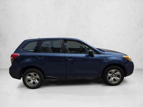 Used 2014 Subaru Forester 2.5i AWD/4WD image 4