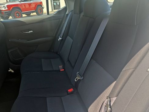 Used 2022 Nissan Sentra SV FWD image 23