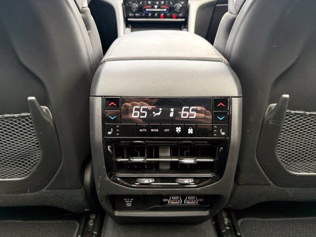 Used 2025 Jeep Grand Cherokee Summit AWD/4WD image 11