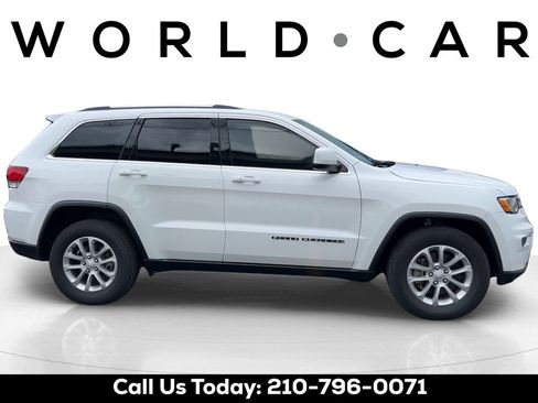 Used 2021 Jeep Grand Cherokee Laredo RWD image 2